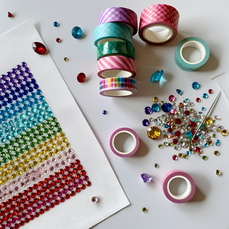 Mix & Match : combiner diamond painting, Pixel Hobby et broderie dans un seul projet mural